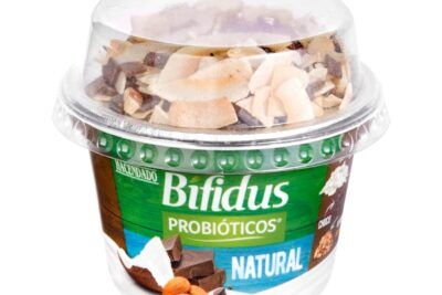 Bífidus natural probiótico Hacendado con coco, almendras y chocolate