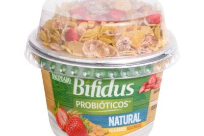 Bífidus natural probiótico azucarado Hacendado con cereales y fresas deshidratadas